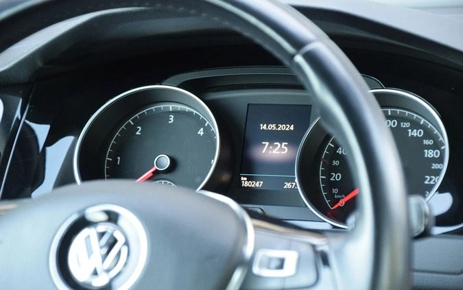 Volkswagen Golf cena 56899 przebieg: 180247, rok produkcji 2019 z Warszawa małe 631